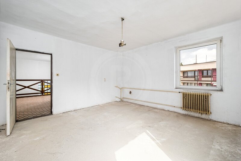 PRODEJ RODINNÉHO DOMU 6+1 S GARÁŽÍ A ZAHRADOU, JABLOŇOVÁ, RUDOLFOV