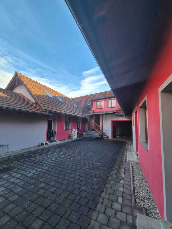 PRONÁJEM MEZONETOVÉHO BYTU 2+KK, STARÉ MĚSTO, NETOLICE