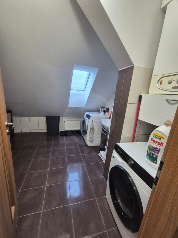 PRODEJ PROSTORNÉHO BYTU 3+KK, KAMARYTOVA, Č. BUDĚJOVICE