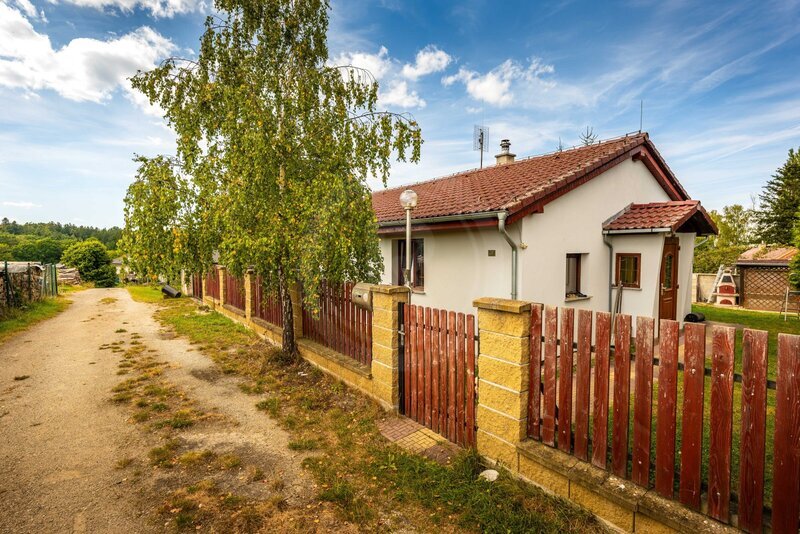 PRODEJ RODINNÉHO DOMU 2+KK, DOUDLEBY