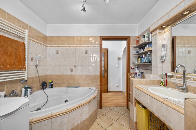 PRODEJ RODINNÉHO DOMU 2+KK, DOUDLEBY