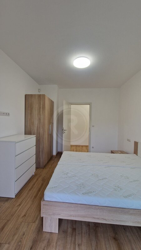 PRONÁJEM ZAŘÍZENÉHO BYTU 2+KK, PLATANOVÁ, ČESKÉ BUDĚJOVICE