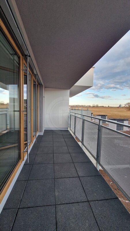 PRONÁJEM NOVÉHO BYTU 3+KK S TERASOU, ŠROUBÁRENSKÁ, ČB