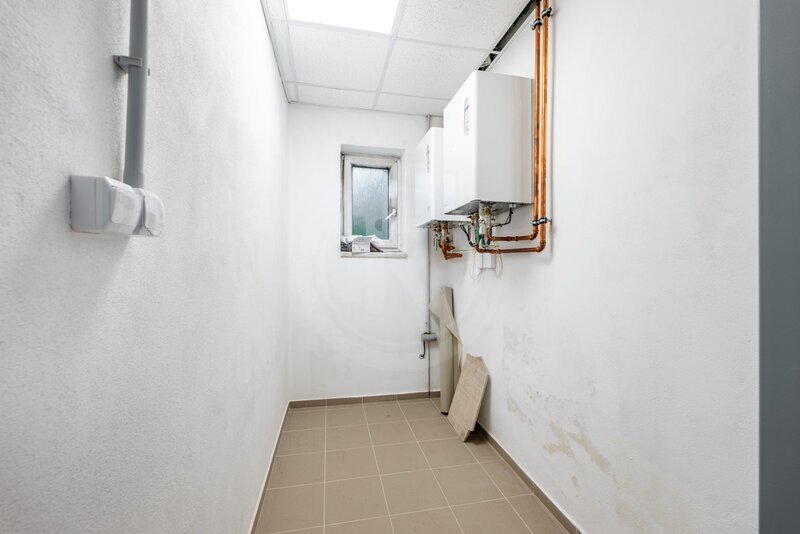 PRONÁJEM KOMERČNÍHO AREÁLU, LEDENICE, OKR. Č. BUDĚJOVICE