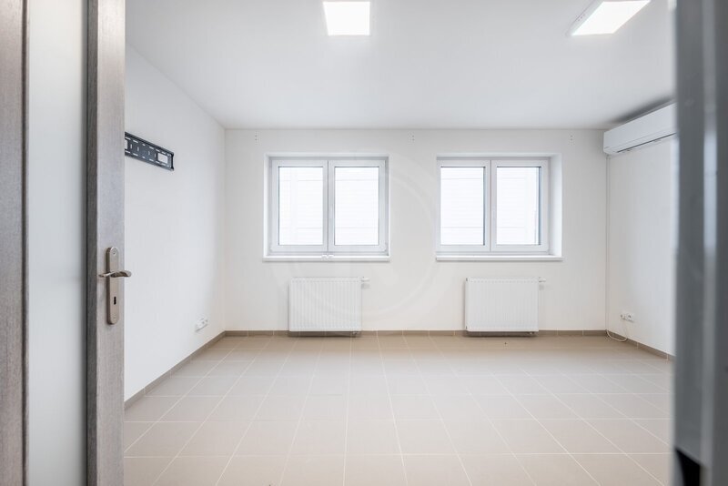 PRONÁJEM KOMERČNÍHO AREÁLU, LEDENICE, OKR. Č. BUDĚJOVICE